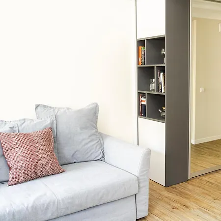 Cozy Loft Next To Main Station *