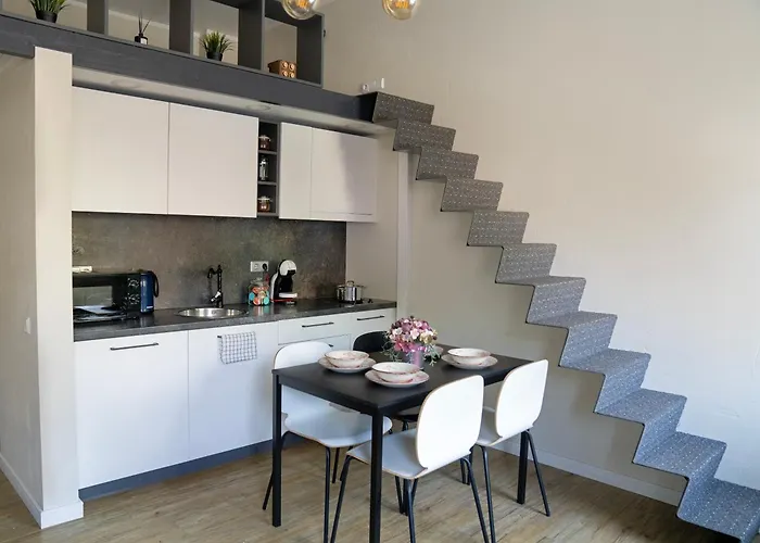 Cozy Loft Next To Main Station *